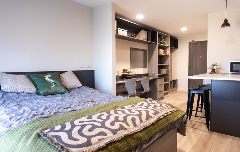 Superior Studio, Stanley Studios, Coburg Street, City Centre, Portsmouth - Image 1